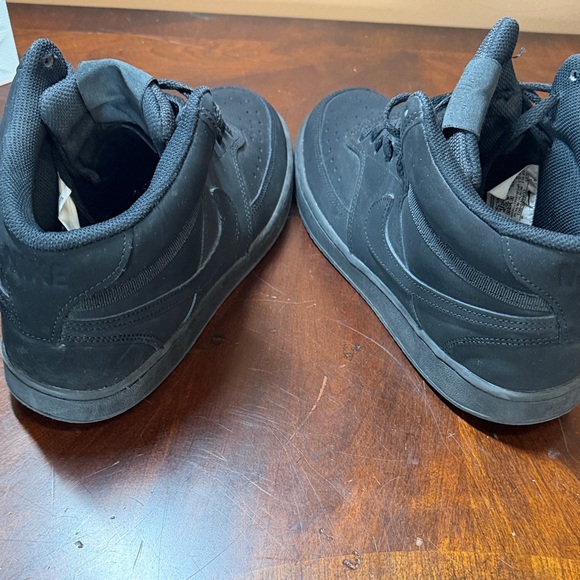 Nike Men's Black High-Top Sneakers - Picture 8 of 9